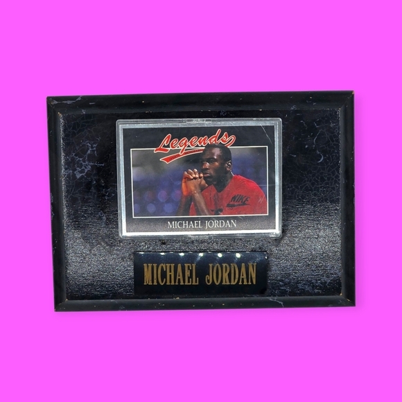 Michael Jordan 1991 NBA Legends Sports Memorabilia Chicago Bulls #11 Card - Picture 1 of 7